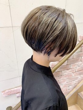 モリオ フロム ロンドン 成増店 ☆【morio成増】大人かわいい刈り上げ2ブロックショートボブ