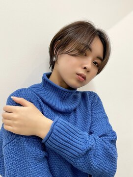 イヴォークトーキョーオーサカ(EVOKE TOKYO osaka) チークバング 丸み 抜け感 韓国風 ショート