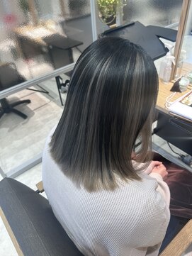 バサ 国分寺店(BASSA) 【デザインカラー】ブラック×ホワイトのアンブレラカラー