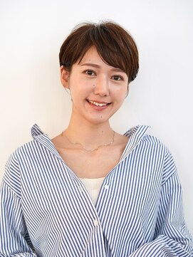 アイスバーグ(eyesburg) 20代30代40代抜け感ショートレイヤーミルクティベージュ