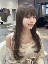 グロー 大宮(GLROW)&nbsp;似合わせカットメルティカラーフェミニンロングマロンベージュ