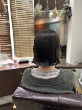 ルアン(Luan) 外はねボブ