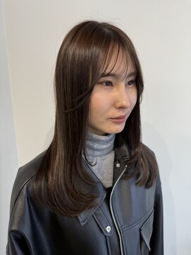 ラヴィズム(LUVISM) ミディアムレイヤー顔まわりレイヤーレイヤーカット