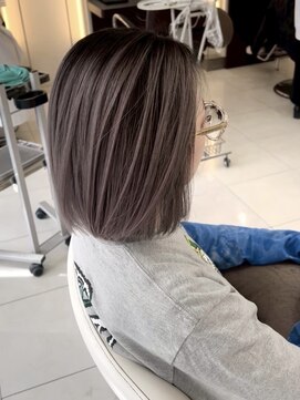 ブルーテーフ(Bleu Terre) グレージュカラー