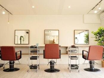 ヘアデザイン ライフ(Hair Design LIFE)の写真/あなたに似合うヘアスタイルを提案する♪居心地の良い空間でリフレッシュしませんか？