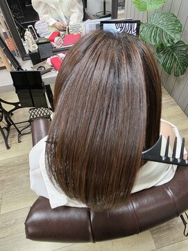 ブルーフィン シセロ(Blue Fin cicero) 髪質改善ストレート透明感艶サラモテ髪50代60代白髪染め