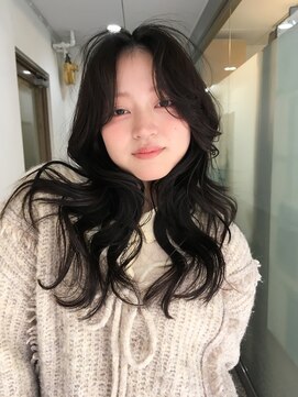 バド(bado) グレージュ/透明感カラー／レイヤーカット／髪質改善/本町