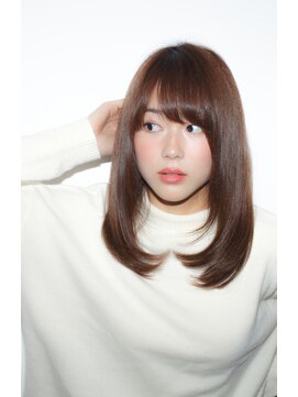 ルーテッド(Rooted) シルクストレート