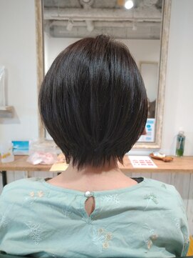 ヘアーリゾート モアナ(hair Resort moana) ☆小顔前下がりショート☆
