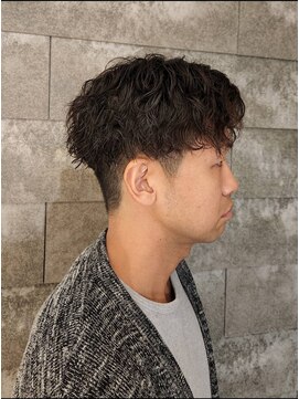 ニアウ 伊勢崎連取店(Niau) 刈り上げショート波巻きツイストスパイラルパーマ