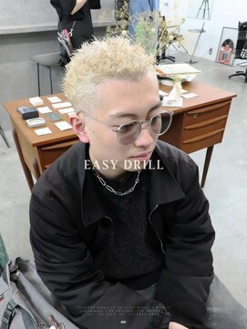 エルメ クラマエ(Elme) 【easy drill】　イージーパーマ＋カット＋ブリーチ