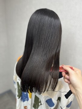 フュー 新小岩(few.) 潤艶暗色セミロング