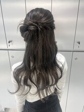 アールプラス 新宿(ar+) 【新宿駅/新宿三丁目/ヘアセット/くるみちゃんヘア】