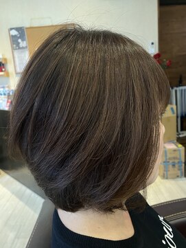 ヘアアンドスパ ベル(Belle) グラデーションボブ・毛流れ・サッとまとまる