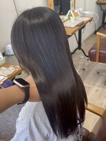 シエテ 津田沼(Siete) 黒髪/オリーブグレー/小顔/ココアベージュ/津田沼駅