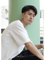 にもう&nbsp;かきあげセンターパートマッシュツーブロック