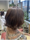外ハネボブと、ベージュ