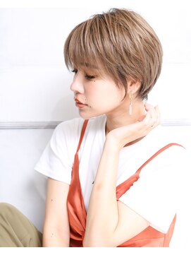 クラッチ 博多(CLUTCH) 大人可愛い 小顔 秋カラー くびれヘア A6