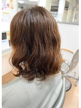 コアフィールみま 徳島店 お手入れ簡単★ミディアムパーマ