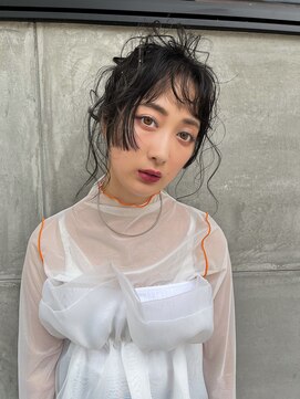 カルテ(QUARTE) 顔まわりラインカットとアップスタイル