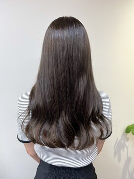 リラ バイ クオーレ(LIRA by CUORE) 柔らかオリーブベージュ