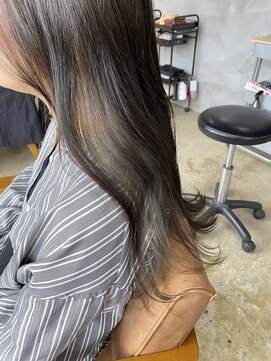 フリーラ 京都河原町三条店(freera) inner gray