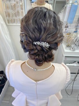 リムネ(RIMUNE) 上品なアップヘア