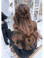 プティクローシェ バイ クオーレ(petite cloche by CUORE) 編み込みハーフアップ