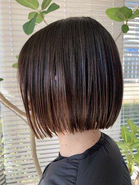 アース 三田南ウッディタウン店(HAIR&MAKE EARTH) 大人可愛い切りっぱなしボブ