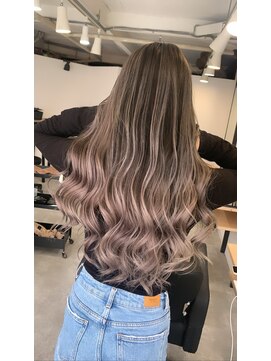 ラフ 難波店(LAFF) #黒髪#ボブルフ#ネビージュ#小顔#ワンレン