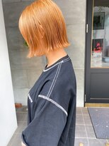 レフ(LEF)&nbsp;ペールオレンジ/ケアブリーチ/切りっぱボブ/外ハネ/髪質改善