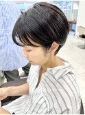 くせ毛さんでも耳掛けハンサムショート