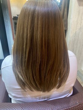 ビーチェ 小岩(Bice) 光を味方にする、透明感抜群のシアーカラー×まとまりロング