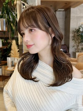 グランド(GRAND) セミロング30代40代ストレートレイヤー前髪なし前髪あり表参道