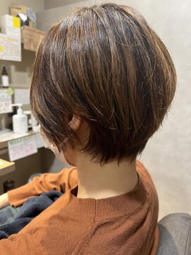 カプロアシヤ(Capullo.Ashiya) お首スッキリ見えショート☆