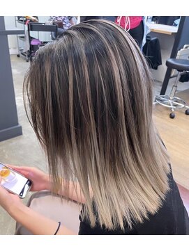 ジャンクス 千葉(junks) グレージュカラー/シルキーベージュ/艶髪ボブ[千葉/千葉中央]