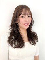 アトリエサニーデイ(atelier SUNNY DAY)&nbsp;ロングレイヤー/グレージュ/イルミナカラー/前髪カット/顔まわり