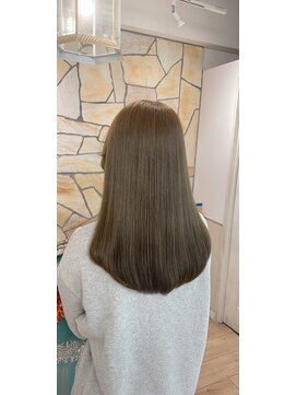 アルーシェ 新宿店(Alushe) オリーブベージュ