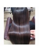 王道ナチュラルストレートロングツヤ髪髪質改善クセなしスタイル