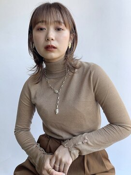 カナン(CANAAN) マッシュウルフ/透明感シアーベージュ/くびれミディ/ブリーチ