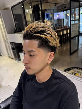 フランクスバーバーザスタンド(Frank’s barber the stand) スペインカール/スパイキーショート/フェザーパーマ/ウルフE