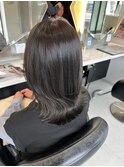 透け感たっぷり　グレージュカラー