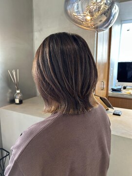 ニーイチイチ(211) ボブレイヤー/ブラウン