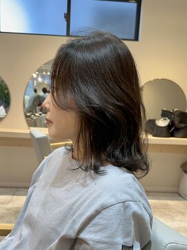 ザックジングウ 表参道(ZACC JINGU) ミディアム/外ハネ/レイヤーカット