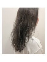 ラヴェストバイフレイスウェル(LOVEST by frace well)&nbsp;職場でも目立ち過ぎない！透け感のあるグレージュカラー