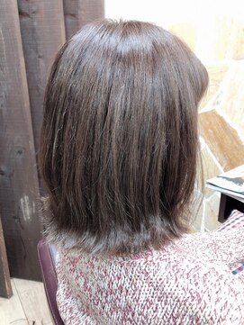 ビューティークラブジェイ アルパーク前店(Beauty club.J) アッシュグレー