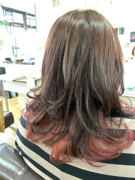 ヘアーアトリエ アルバ(hair atelier alba) ブリーチオンフューシャピンク