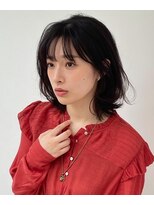 シゼン(shizen) ラフなミディアムレイヤースタイル