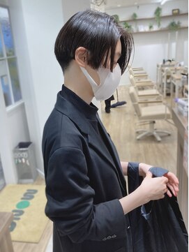 モリオフロムロンドン 松戸店(Morio from London) 【松戸 岩口】ぱつっと黒髪刈り上げハンサムショート
