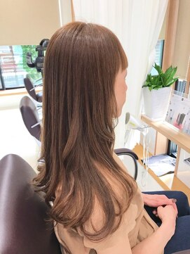 メタ(META) 明るくもツヤのあるミルクティーベージュカラ―☆